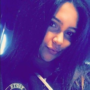 Meet your Posher, Kaila